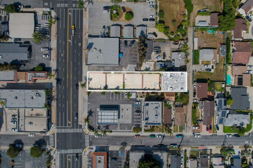 More Photos Of 2315 Pacific Coast Hwy, Lomita Storefront Retail Office For Sale
