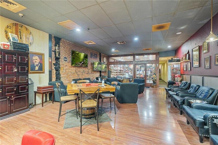 More Photos Of 960 W Hamilton St, Allentown Storefront Retail Residential For Sale