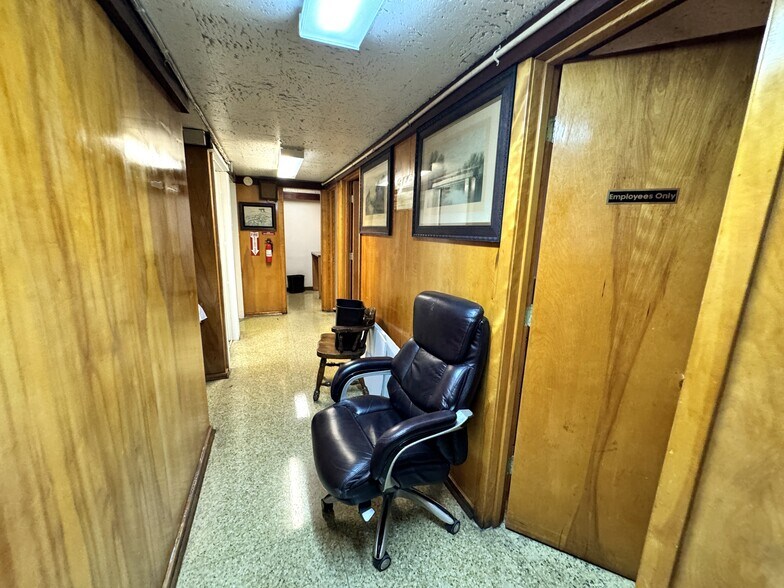 More Photos Of 7112 Lyons Ave, Houston Medical For Lease