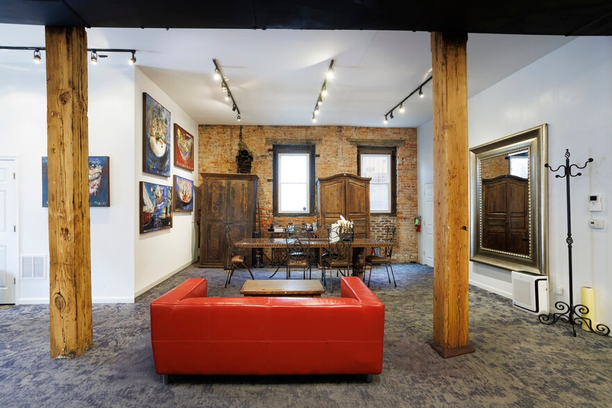 More Photos Of 4457 Main St, Philadelphia Storefront Retail Office For Lease