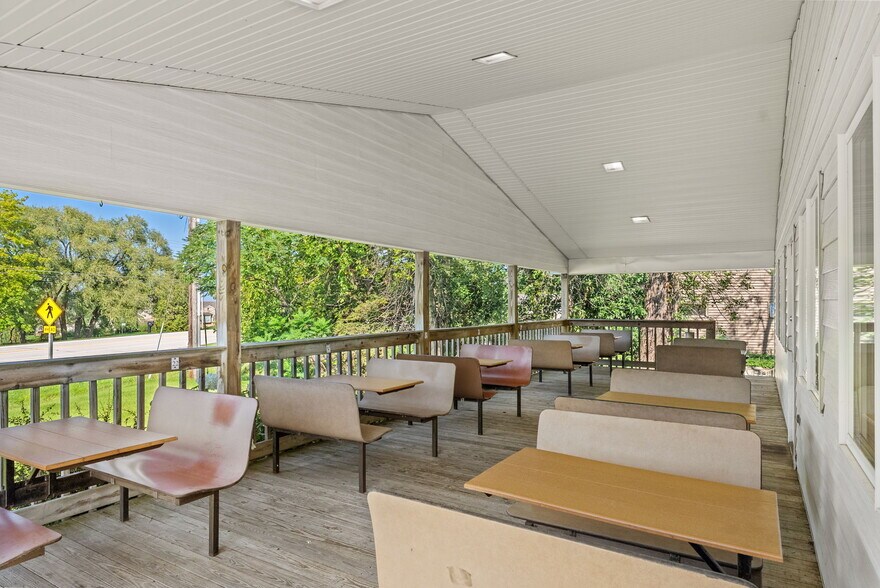 More Photos Of 6189 Tielens Rd, Dyckesville Restaurant For Sale