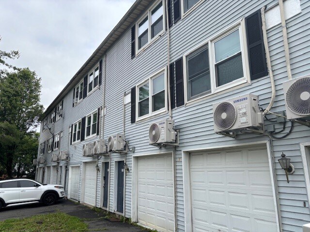 Primary Photo Of 140 Daly Ave, New Britain Apartments For Sale