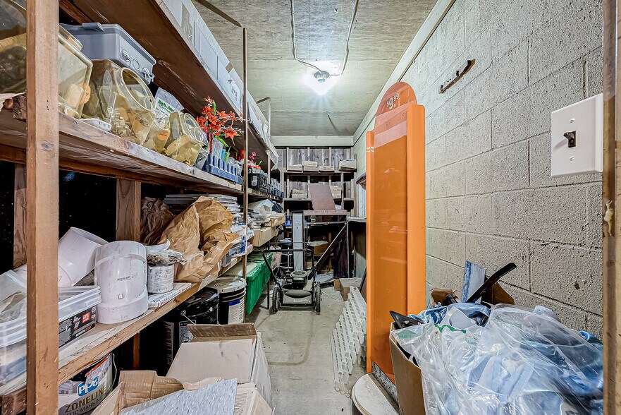 More Photos Of 4310 N Main St, Liberty Convenience Store For Sale