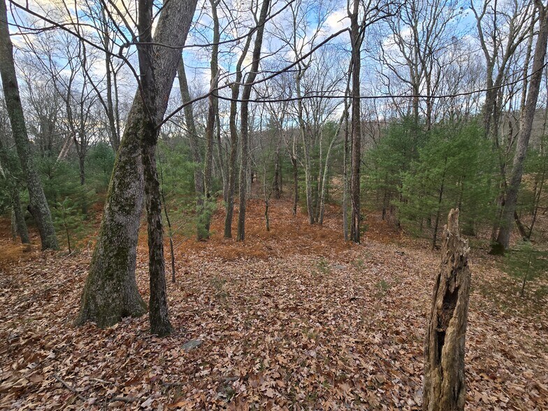 More Photos Of 3 Bond Ct, Milford Land For Sale