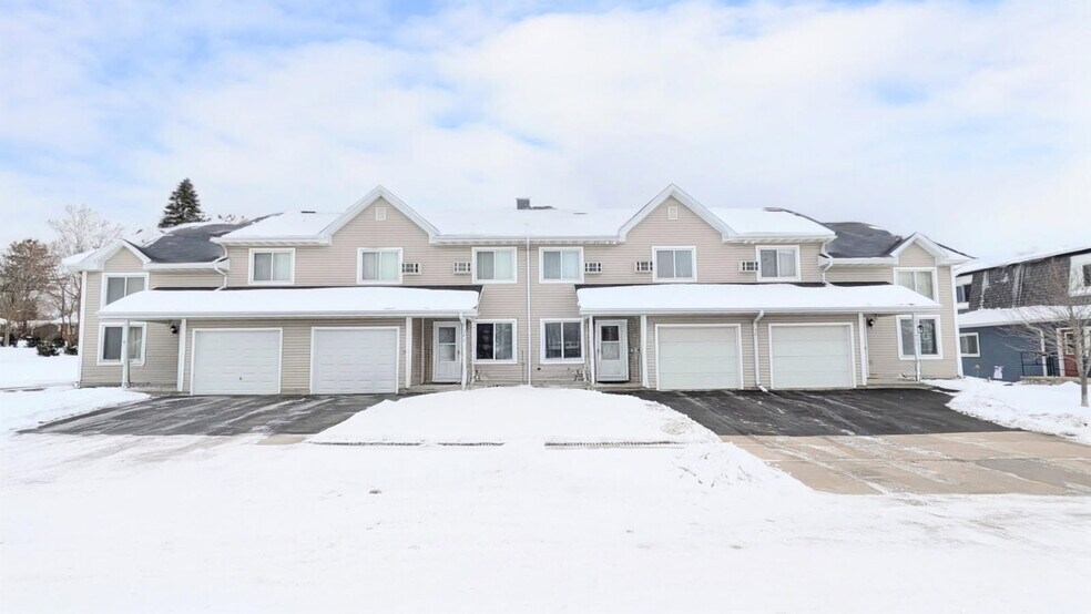 Primary Photo Of 34 E Paine St, Kiel Apartments For Sale