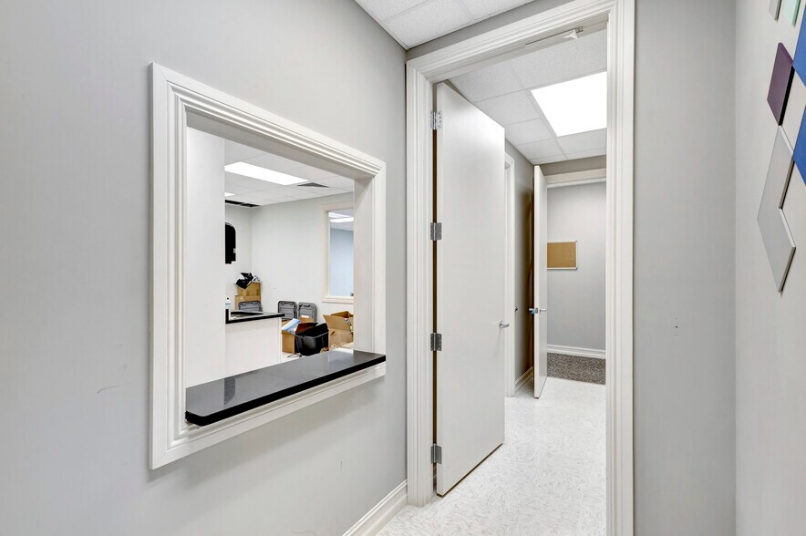 More Photos Of 2141 S Alternate A1A Hwy, Jupiter Medical For Sale