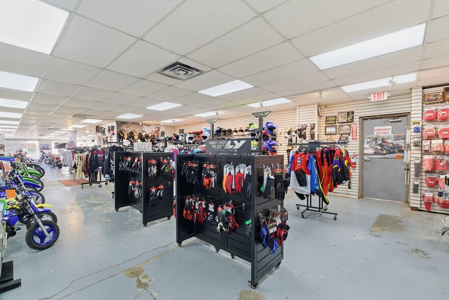 More Photos Of 1538 Park Ave, Chico General Retail For Sale