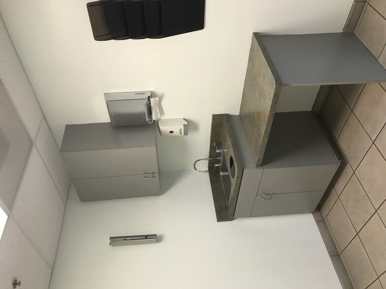 More Photos Of 1310 W St Marys Rd, Tucson Medical For Lease