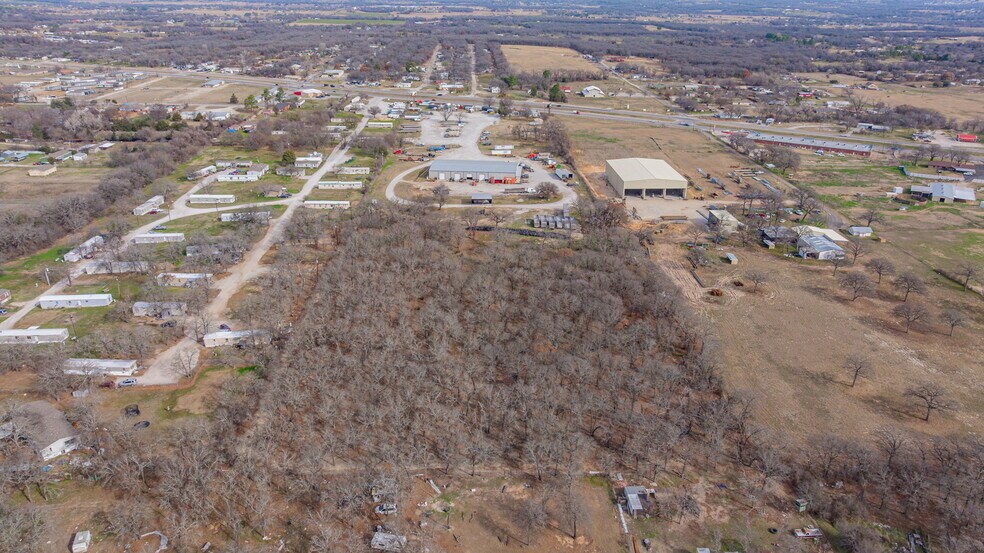 More Photos Of 4610 E Highway 199, Springtown General Retail For Sale