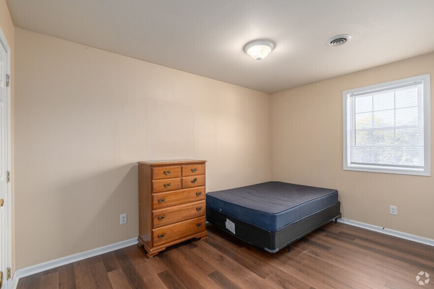 More Photos Of 8894 Knapp Ave, Bloomsburg Apartments For Sale