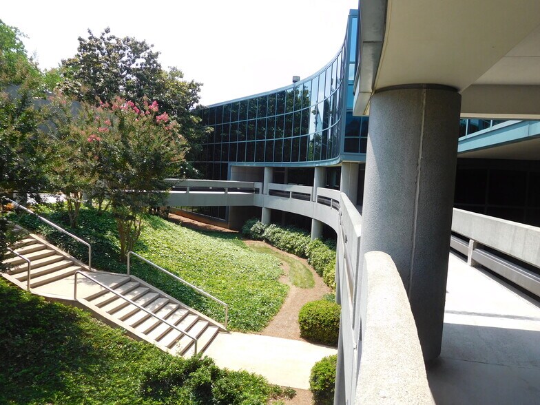 More Photos Of 3473-3483 Satellite Blvd, Duluth Office For Lease