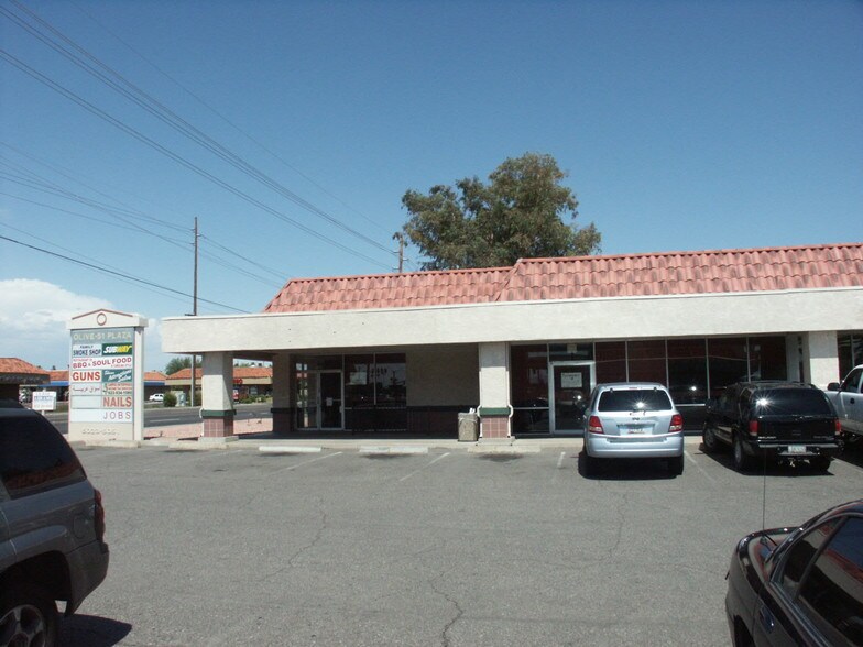 More Photos Of 5023-5051 W Olive Ave, Glendale Storefront Retail Office For Lease