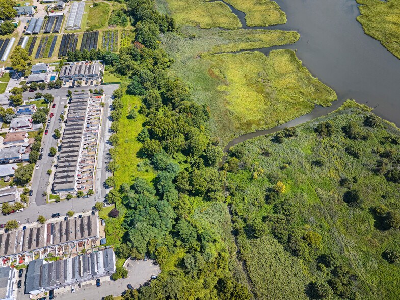 More Photos Of 99 Ridgeway Ave, Staten Island Self Storage For Sale