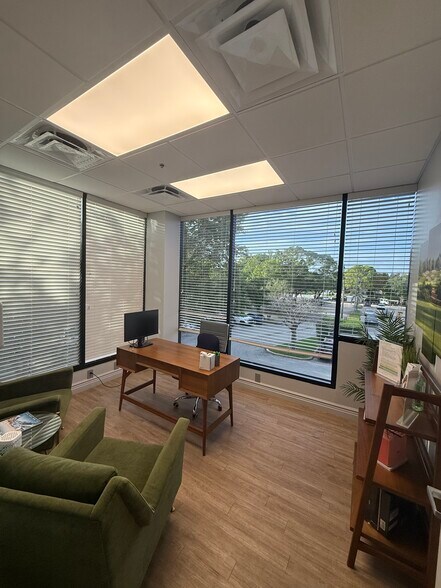 More Photos Of 9970 S Central Park Blvd, Boca Raton Medical For Lease
