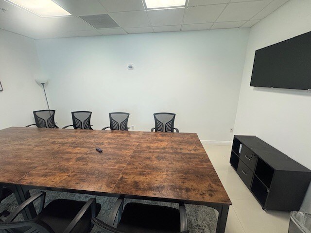 More Photos Of 175 SW 7th St, Miami Medical For Lease