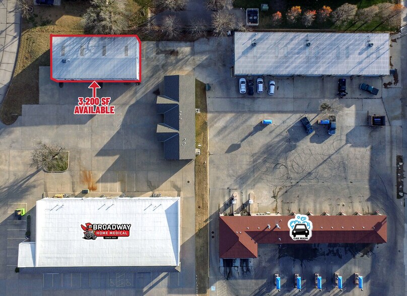 More Photos Of 621-633 N Kessler St, Wichita Showroom For Lease