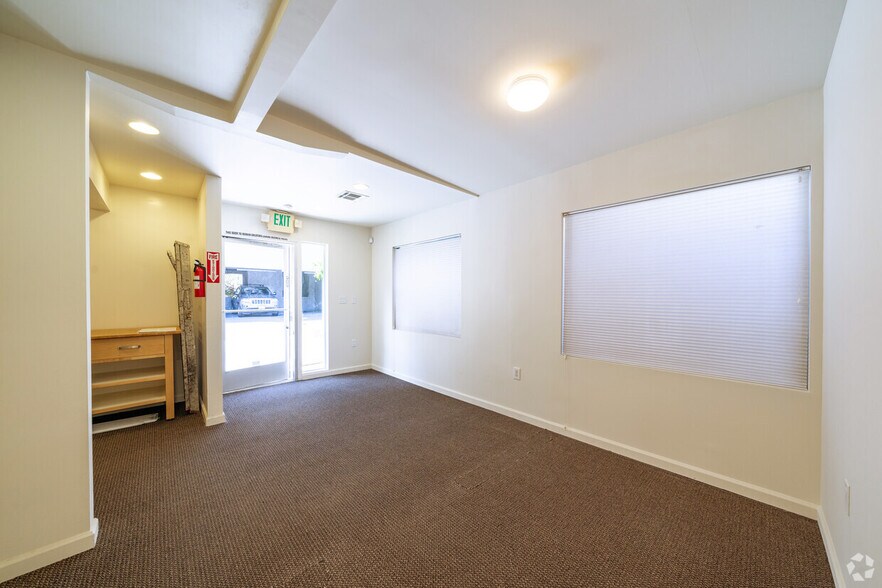 More Photos Of 821 W El Camino Real, Mountain View Flex For Lease