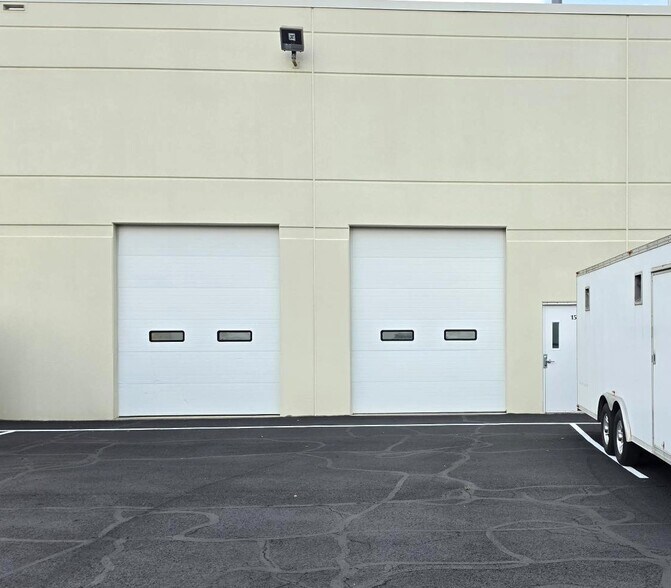 More Photos Of 43676 Trade Center Pl, Sterling Light Manufacturing For Sale