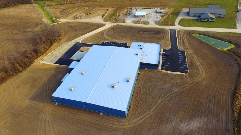 More Photos Of 3650 W Industrial Dr, Louisiana Manufacturing For Sale