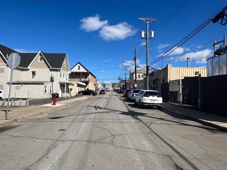 More Photos Of 298-300 Edmund Ave, Paterson Warehouse For Sale