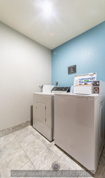 More Photos Of 2620 N Diers Ave, Grand Island Hotel For Sale