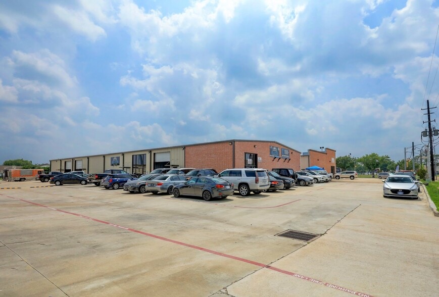 More Photos Of 14929 Westpark Dr, Houston Storefront Retail Office For Sale