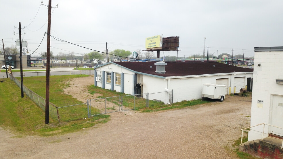 More Photos Of 3505 Houston Hwy, Victoria Warehouse For Sale