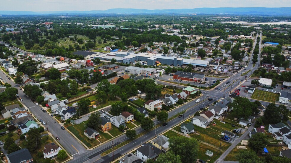 More Photos Of 916-926 S Potomac St, Hagerstown Service For Lease