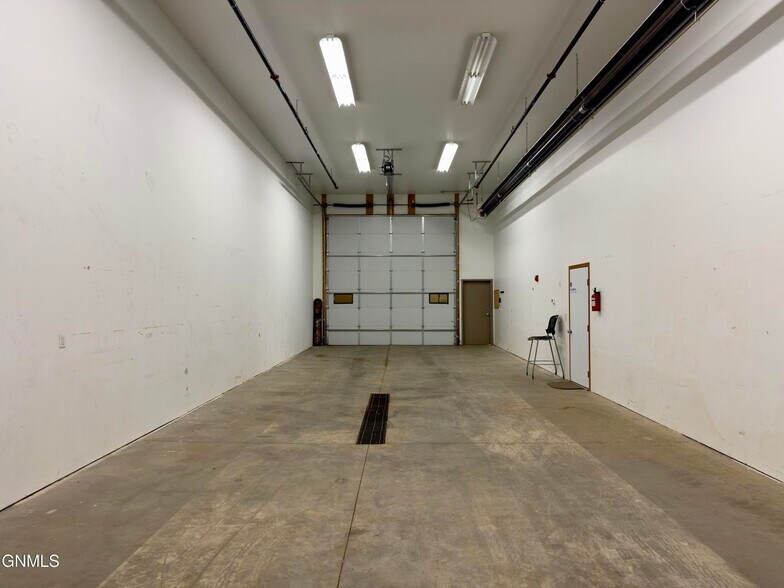 More Photos Of 4100 Hagen Ave, Bismarck Light Distribution For Sale