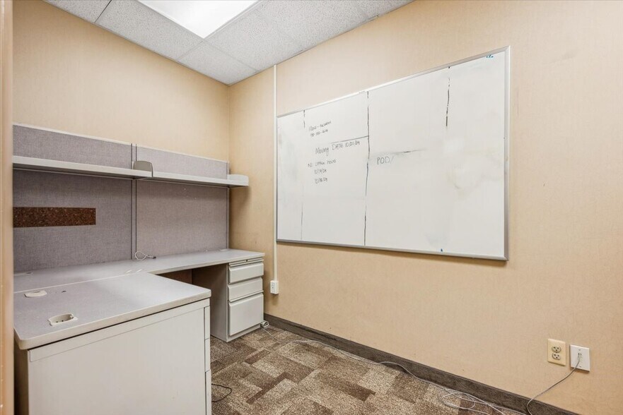 More Photos Of 215 Union Ave, Bridgewater Medical For Sale