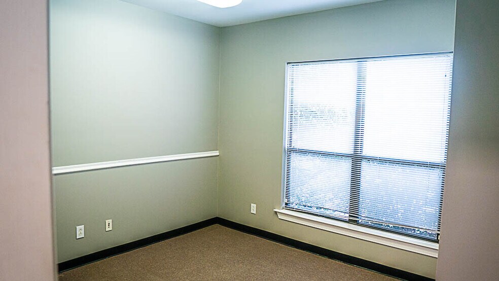 More Photos Of 504 Autumn Springs Ct, Franklin Medical For Lease