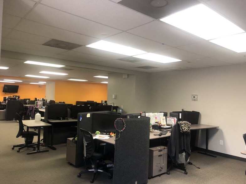 More Photos Of 13555 Automobile Blvd, Clearwater Medical For Lease