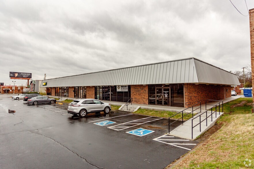 More Photos Of 907 Rivergate Pky, Goodlettsville Freestanding For Sale