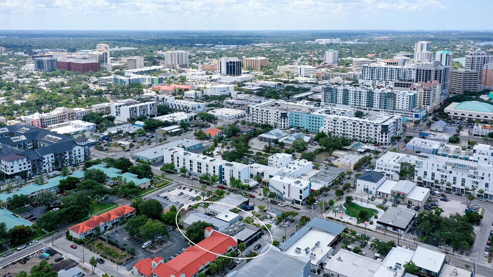 More Photos Of 622 Central Ave, Sarasota Freestanding For Sale