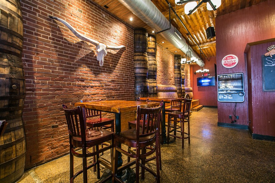 More Photos Of 163 Main St, Dubuque Restaurant For Sale