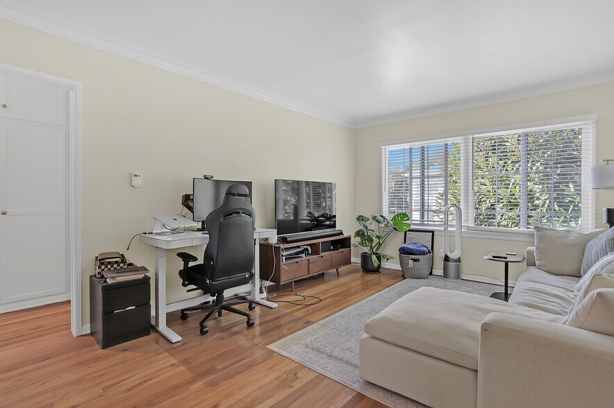 More Photos Of 801-811 26th St, Santa Monica Apartments For Sale