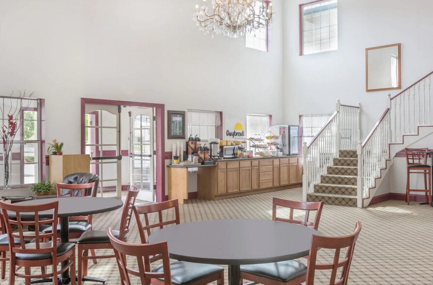 More Photos Of 271 Hanford St, Sutter Creek Hotel For Sale