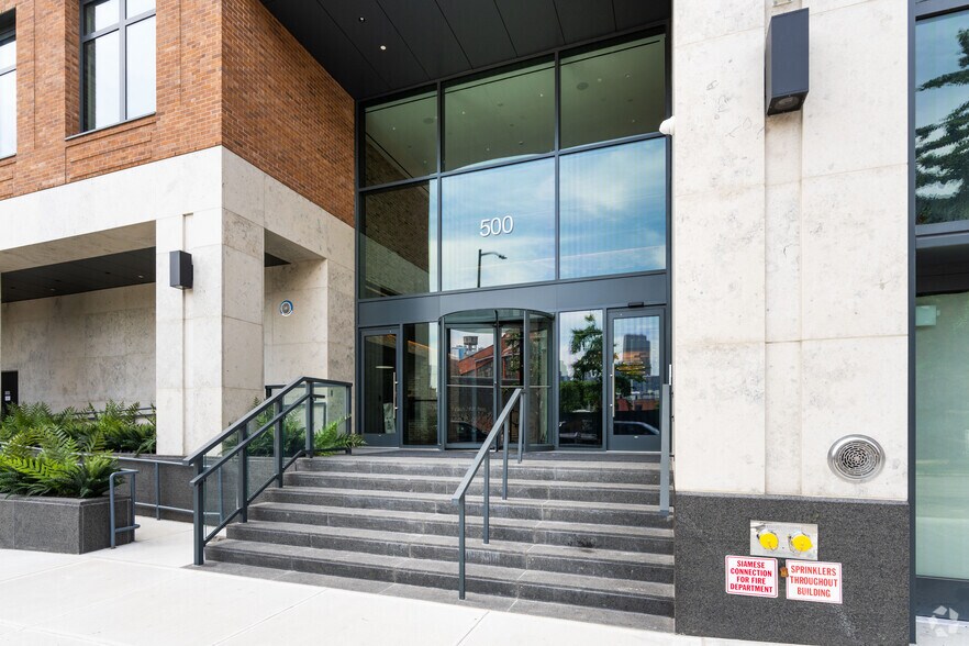 More Photos Of 500 Degraw St, Brooklyn Apartments For Lease