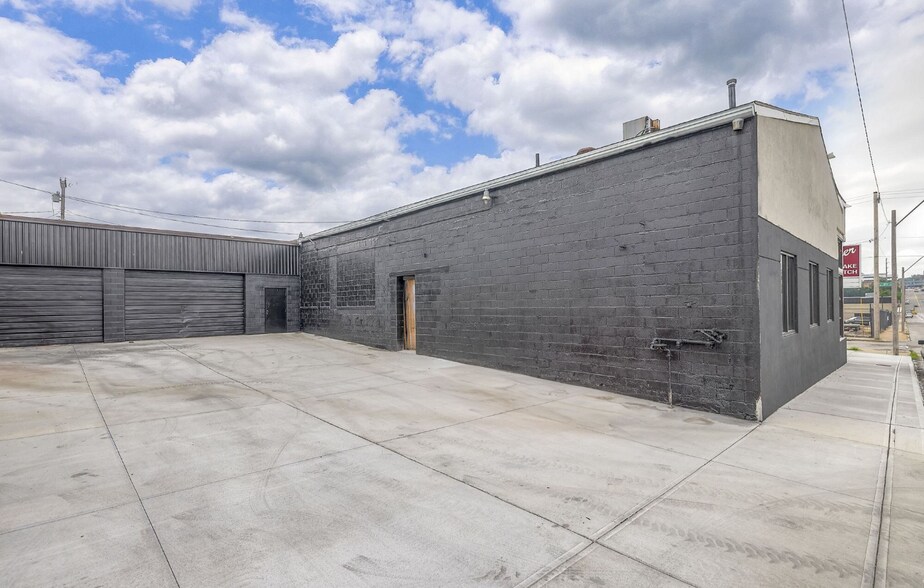 More Photos Of 800 E 17th St, Kansas City Light Manufacturing For Lease