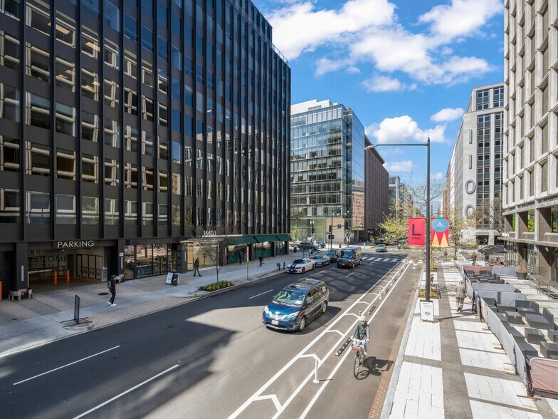 More Photos Of 1660 L St NW, Washington Office For Lease
