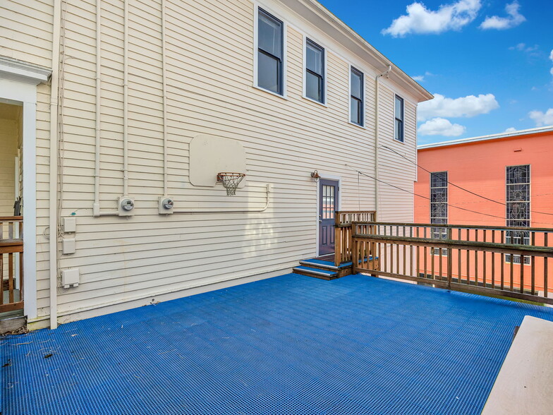 More Photos Of 1178 Franklin Ave, Astoria Office For Sale