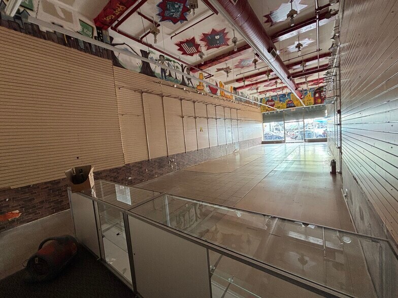 More Photos Of 4 W 125th St, New York Office For Sale