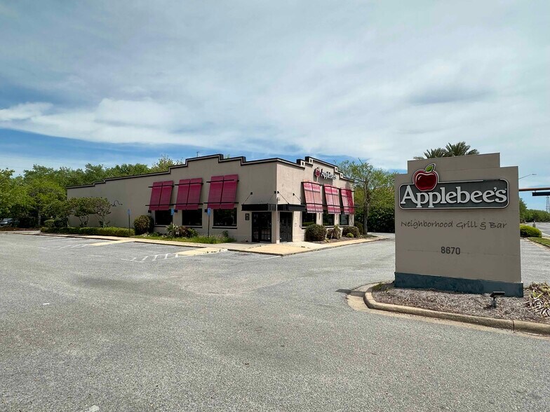 More Photos Of 8670 Us Highway 98 W, Miramar Beach Restaurant For Lease