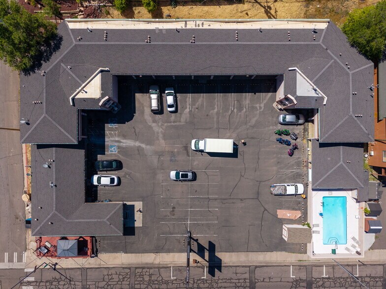More Photos Of 430 E Route 66, Williams Hotel For Sale