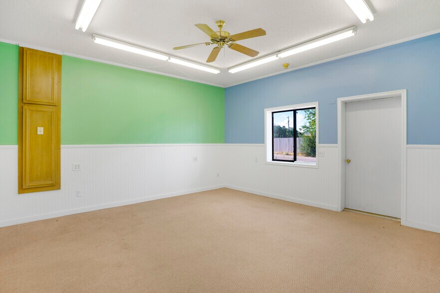 More Photos Of 140 Central St, Colorado City Office For Sale