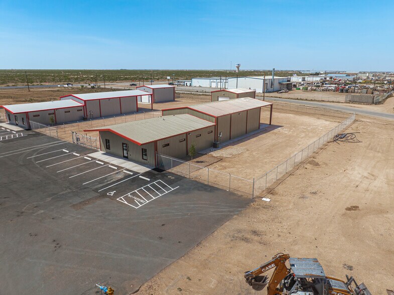 More Photos Of 1808 N FM 1788, Midland Warehouse For Lease