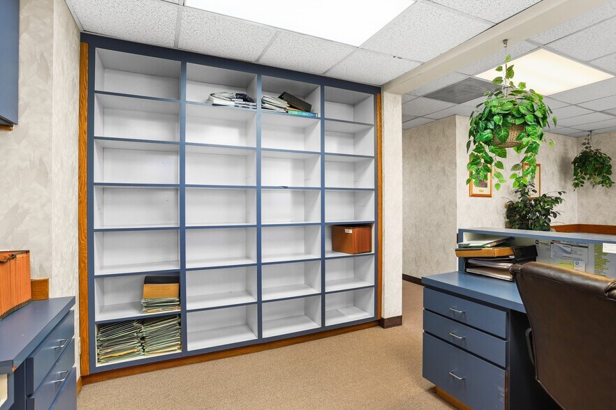 More Photos Of 999 N Tustin Ave, Santa Ana Medical For Sale