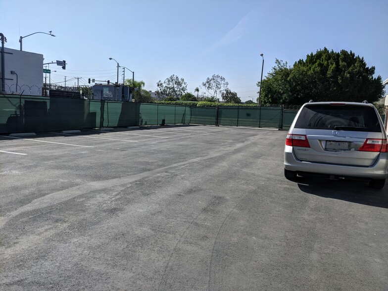 More Photos Of 1621-1623 W Gladstone St, Azusa Warehouse For Sale