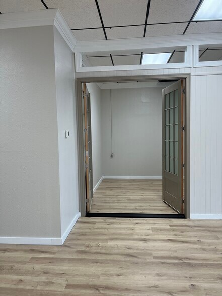 More Photos Of 2107 Whitesburg Dr SE, Huntsville Storefront For Lease