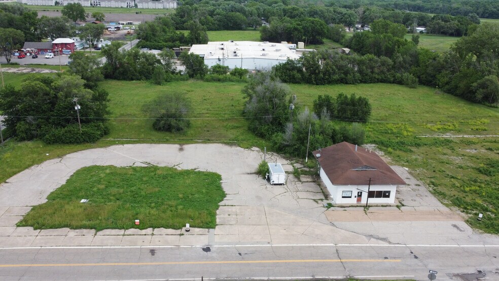 More Photos Of 110 NE Us-24 Hwy, Topeka Land For Sale